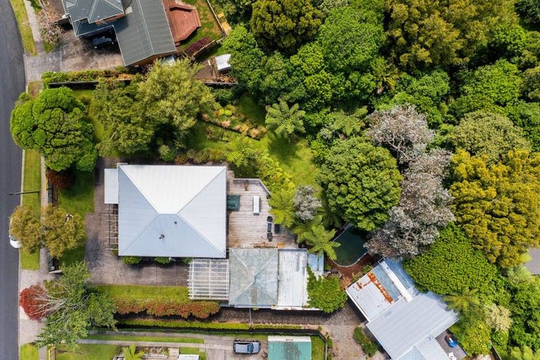 Photo of property in 51 Brois Street, Frankleigh Park, New Plymouth, 4310
