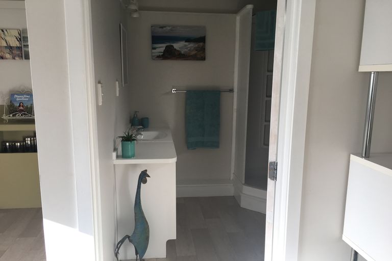 Photo of property in 45 Wiroa Road, Kerikeri, 0293