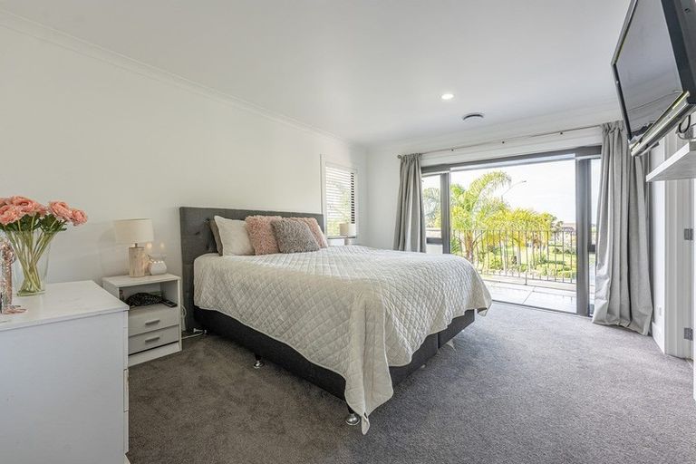 Photo of property in 353 Gulf Harbour Drive, Gulf Harbour, Whangaparaoa, 0930