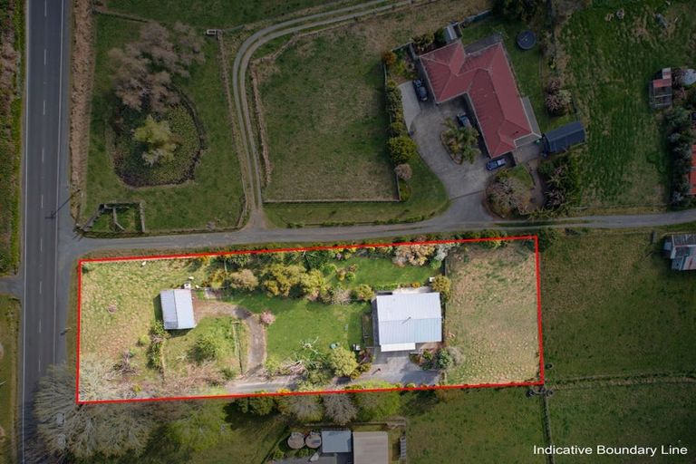 Photo of property in 24 Maungakaramea Road, Puwera, Whangarei, 0178
