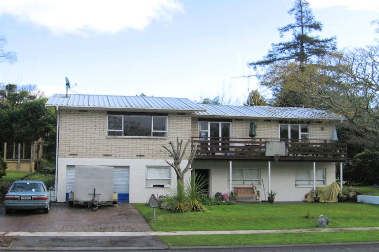 Photo of property in 42 Exeter Street, Glenview, Hamilton, 3206