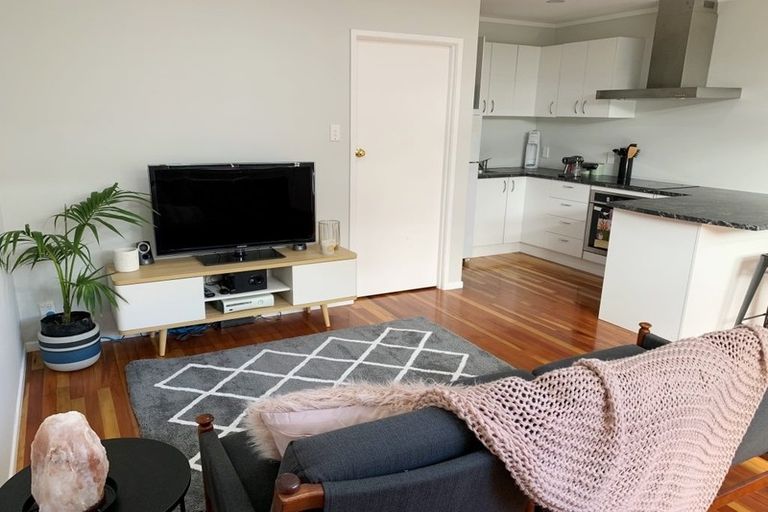 Photo of property in 4/32 Brixton Road, Mount Eden, Auckland, 1024