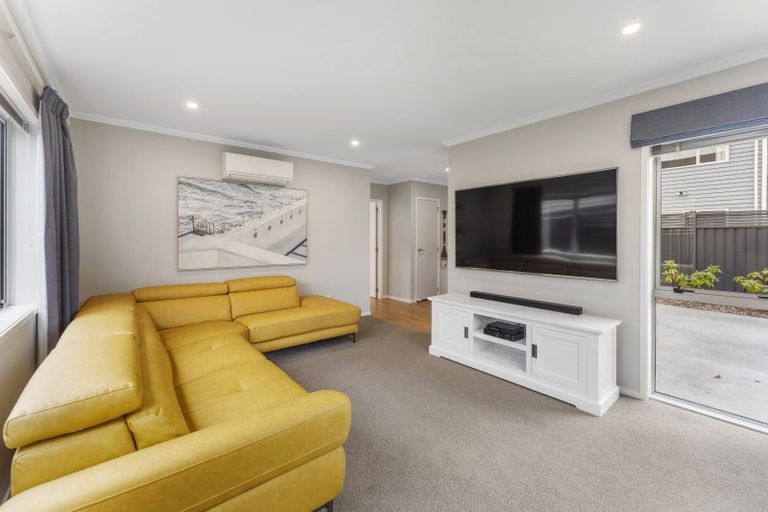 Photo of property in 37 Somerby Mews, Silverstream, Upper Hutt, 5019