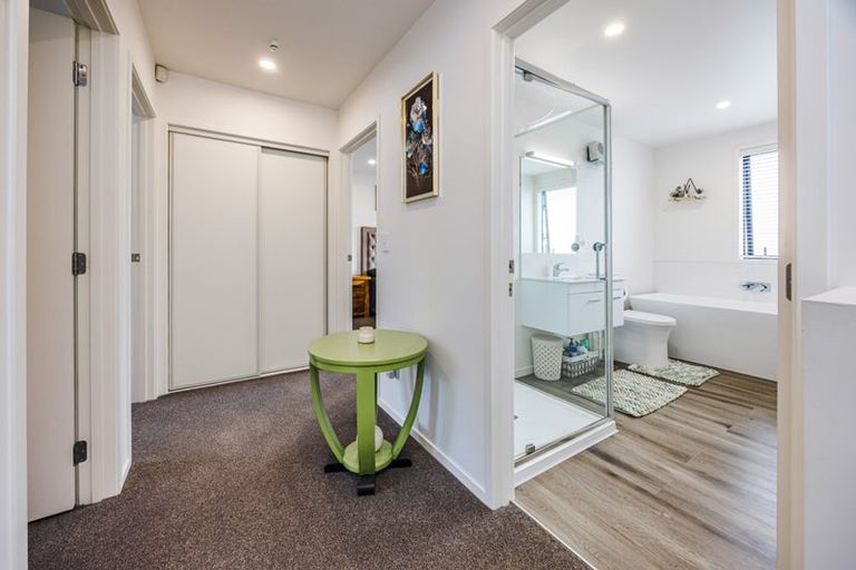 Photo of property in 29 Cessna Crescent, Mangere, Auckland, 2022