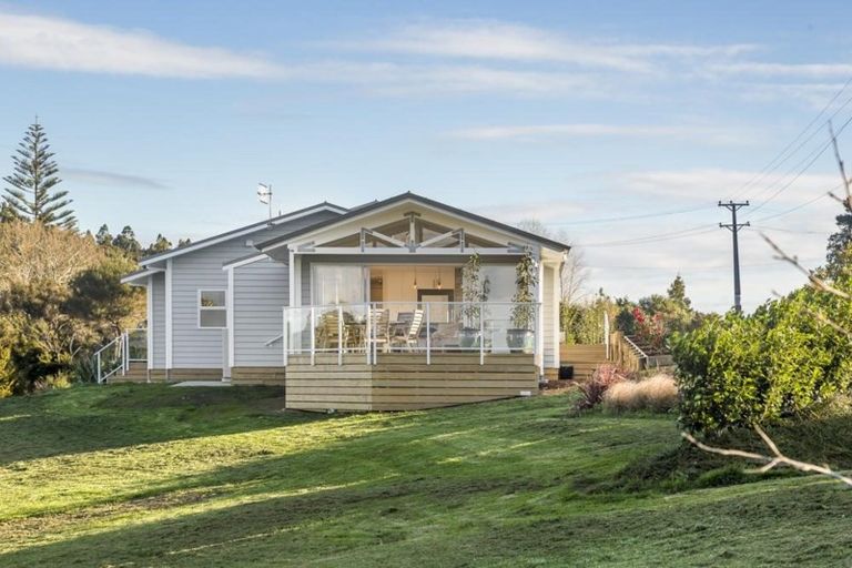 Photo of property in 180 Taylor Road, Waimauku, 0882