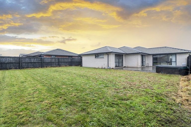 Photo of property in 6 Joy Place, Rolleston, 7614