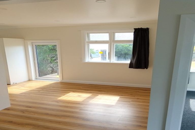 Photo of property in 128 Victoria Road, Saint Kilda, Dunedin, 9012