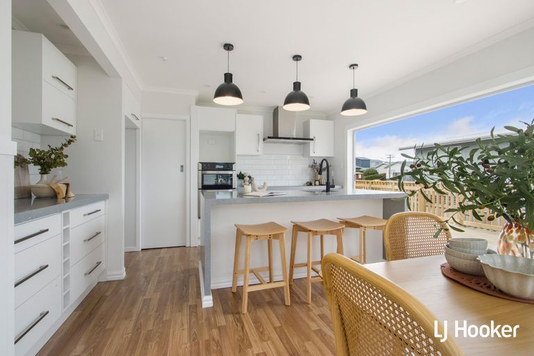 Photo of property in 8 Scarborough Road, Waihi Beach, 3611