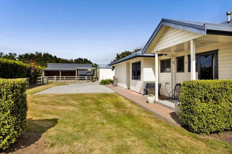 Photo of property in 295 Turuturu Road, Hawera, 4674