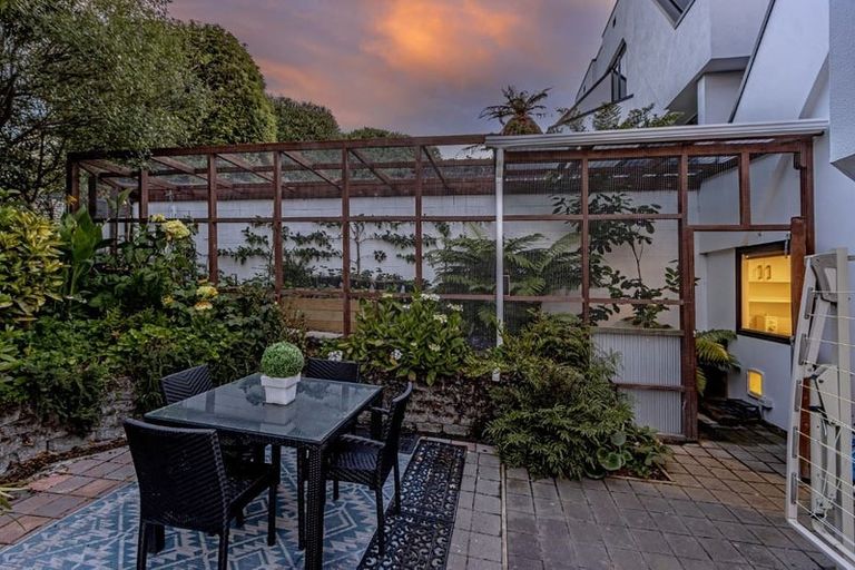 Photo of property in 1/31 Harry Ell Drive, Cashmere, Christchurch, 8022