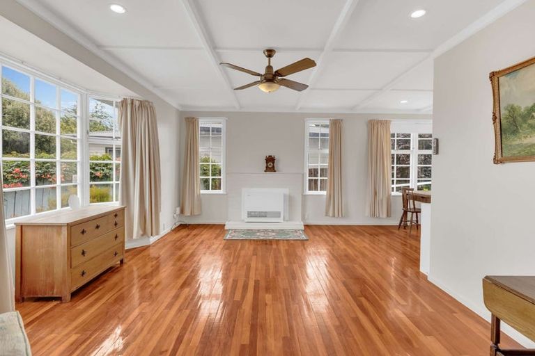 Photo of property in 10a Kings Drive, Levin, 5510