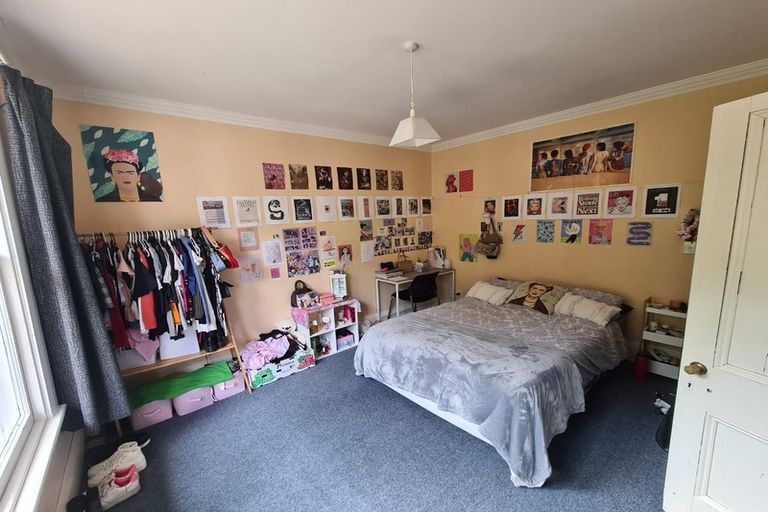 Photo of property in 123a Glenmore Street, Kelburn, Wellington, 6012