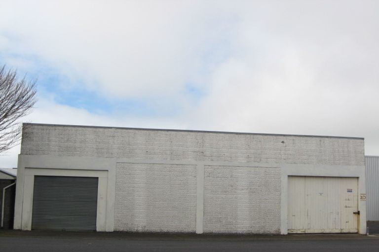 Photo of property in 20 Domett Street, Waitara, 4320