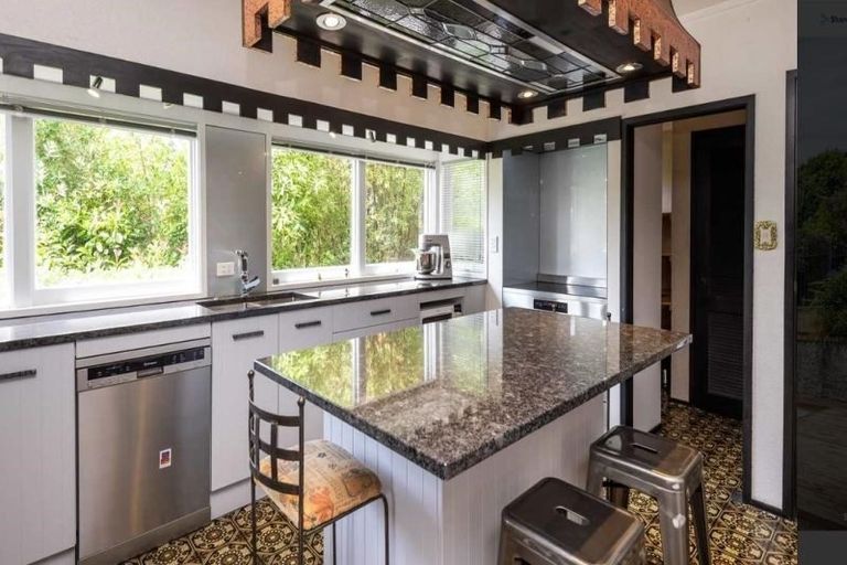 Photo of property in 7 Bengal Drive, Cashmere, Christchurch, 8022