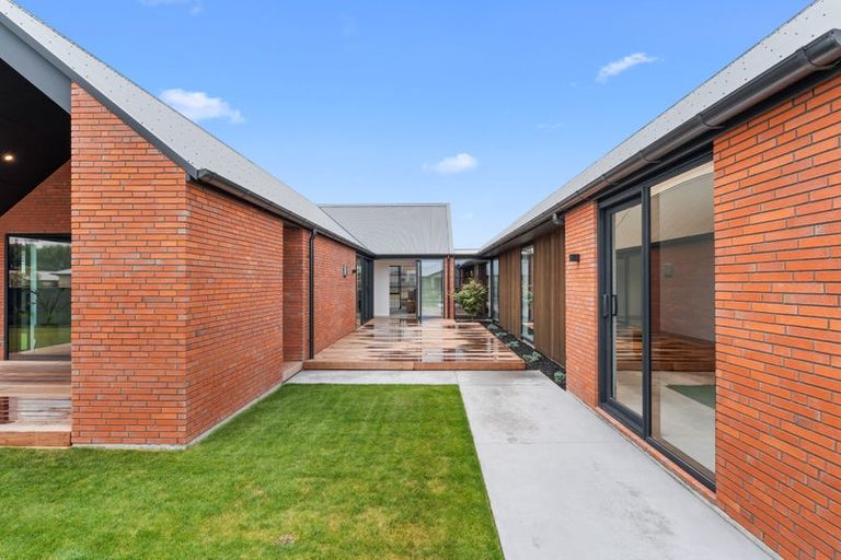 Photo of property in 13 Frank Ernest Crescent, Prebbleton, 7604