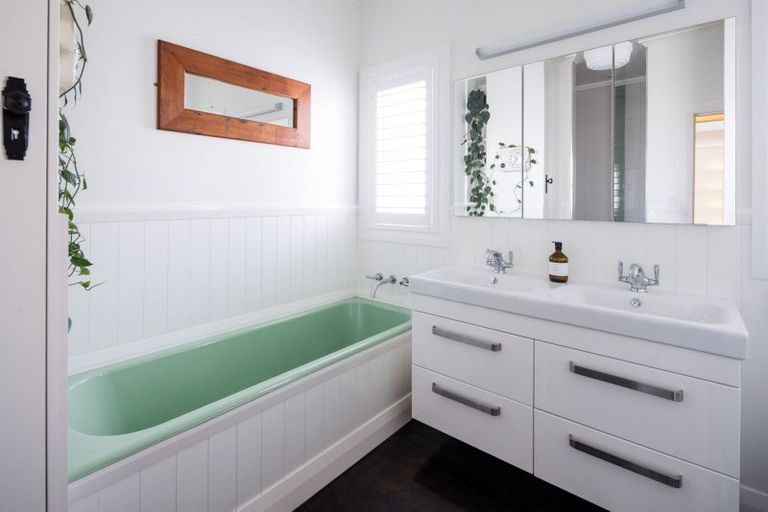 Photo of property in 4 Naylor Street, Hamilton East, Hamilton, 3216