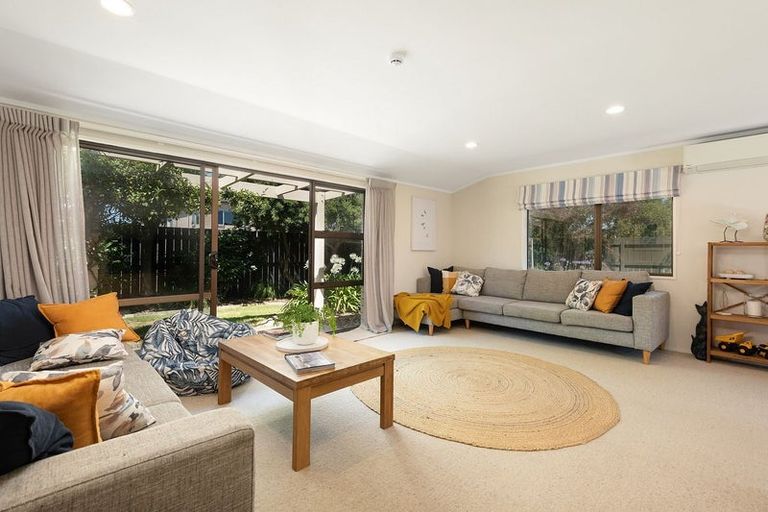 Photo of property in 155 Dickson Road, Papamoa Beach, Papamoa, 3118