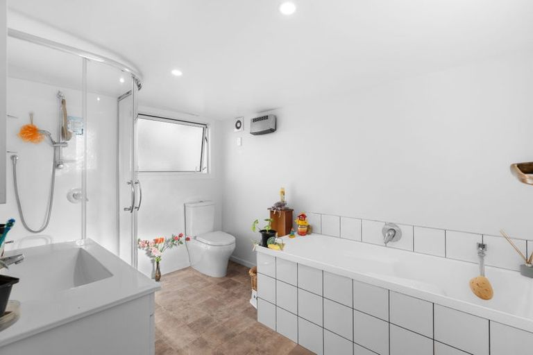 Photo of property in 2/48 Awatea Road, Hornby, Christchurch, 8042