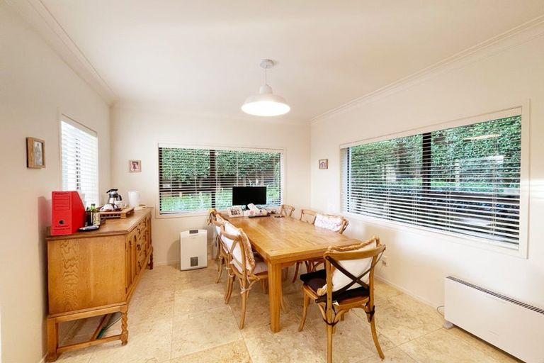Photo of property in 78 Onewa Road, Northcote Point, Auckland, 0627