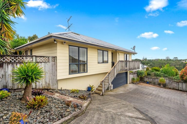 Photo of property in 2/301 Sunset Road, Sunnynook, Auckland, 0632
