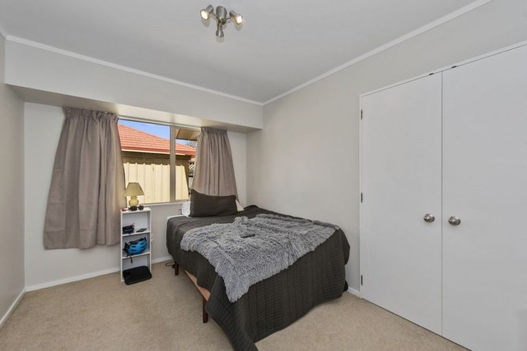 Photo of property in 17 Halcione Close, Flagstaff, Hamilton, 3210