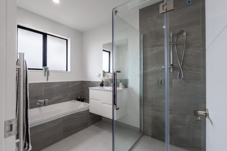 Photo of property in 18 Lovelock Avenue, Rolleston, 7615