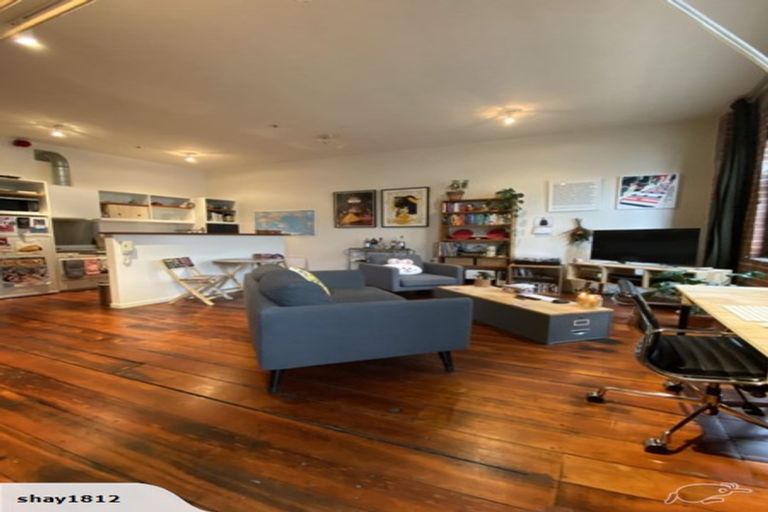 Photo of property in Hannahs Warehouse Apartments, 11/13 Leeds Street, Te Aro, Wellington, 6011