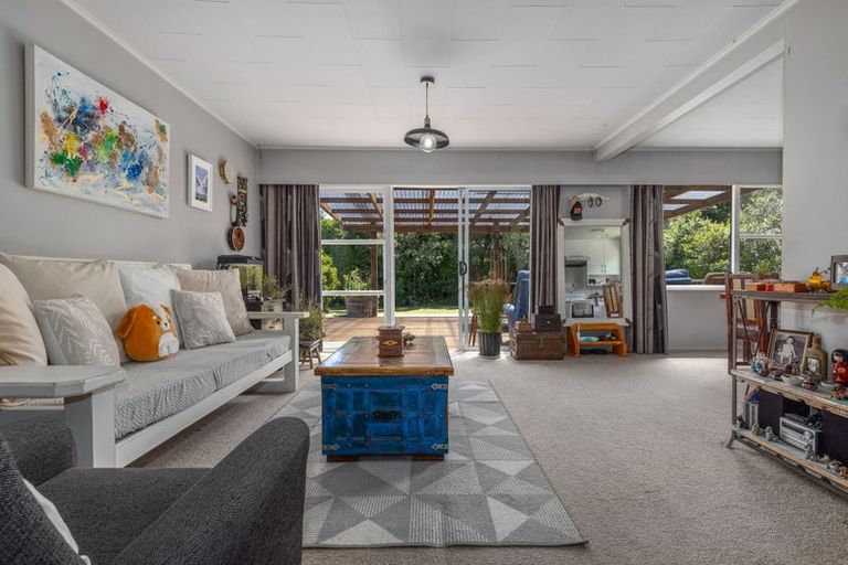 Photo of property in 5 Puriri Road, Waikanae, 5036