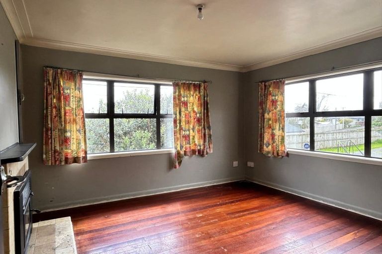 Photo of property in 304 Glengarry Road, Glen Eden, Auckland, 0602