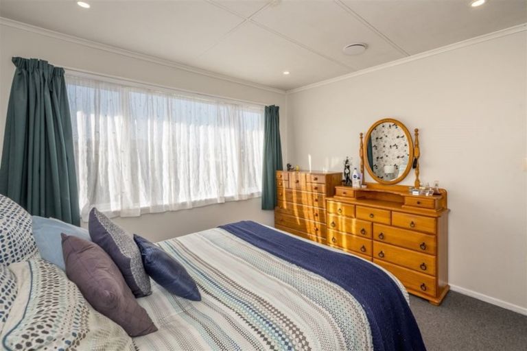 Photo of property in 3 Collingwood Street, Levin, 5510