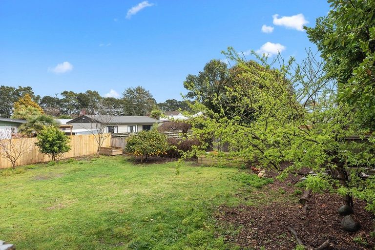 Photo of property in 16 Huia Avenue, Forest Lake, Hamilton, 3200