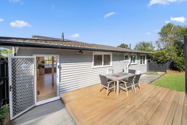 Photo of property in 186 Old Titirangi Road, Titirangi, Auckland, 0604