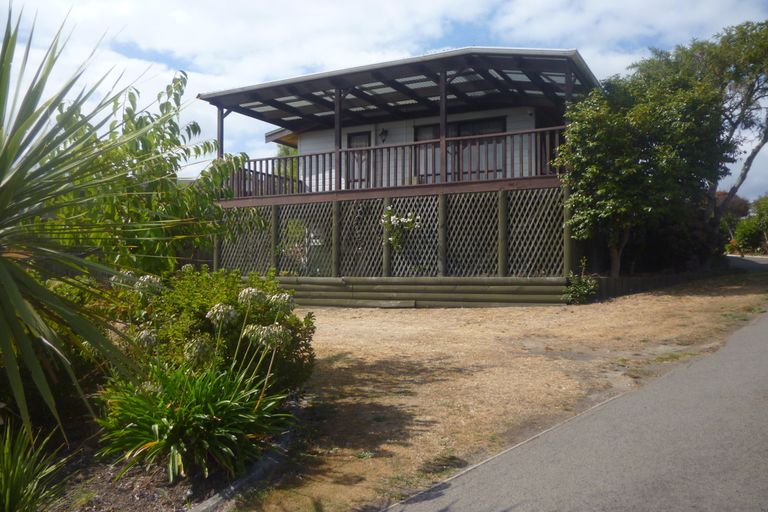 Photo of property in 21 Burton Place, Owhata, Rotorua, 3010