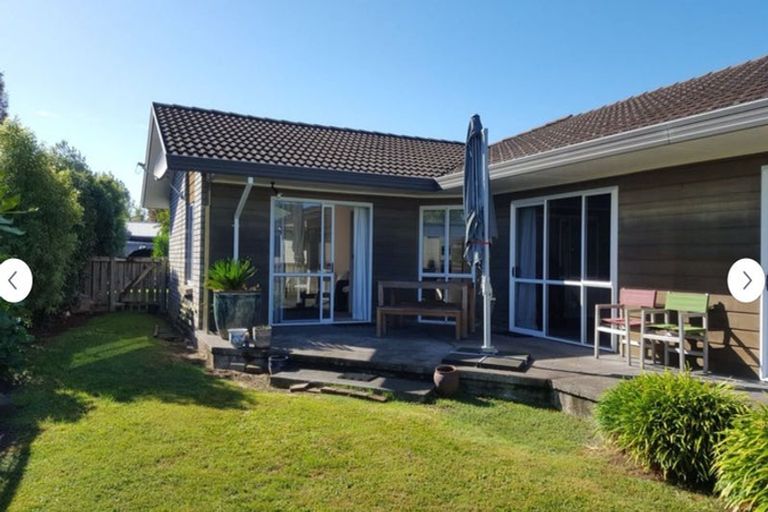 Photo of property in 10 Clare Street, Cambridge, 3434