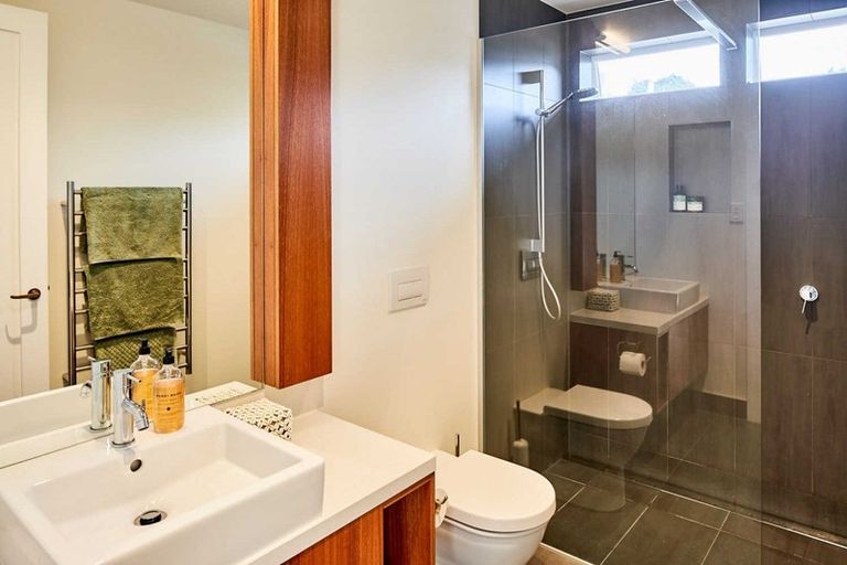 Photo of property in 7 Talavera Terrace, Kelburn, Wellington, 6012