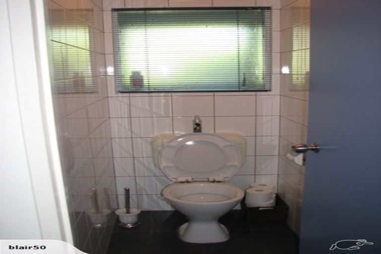 Photo of property in 47 Fitzpatrick Street, Newlands, Wellington, 6037