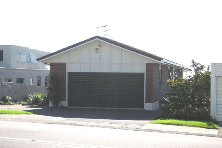 Photo of property in 1/37 Takutai Avenue, Half Moon Bay, Auckland, 2012