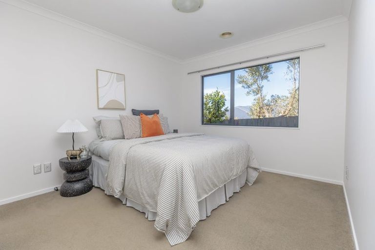 Photo of property in 80 Erlestoke Crescent, Churton Park, Wellington, 6037