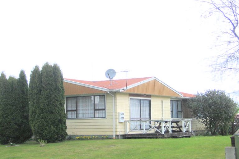 Photo of property in 4 Emerald Street, Pukehangi, Rotorua, 3015
