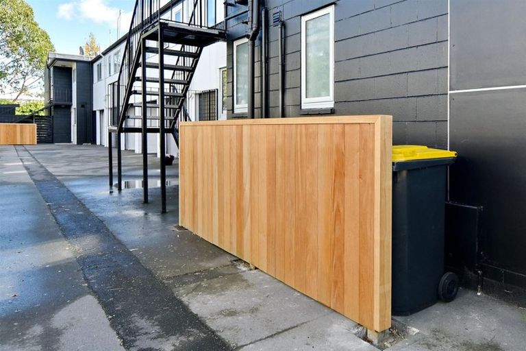 Photo of property in 2/27 Brockworth Place, Riccarton, Christchurch, 8011