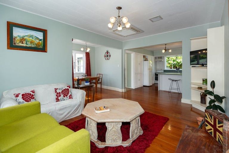 Photo of property in 44 Windermere Road, Papanui, Christchurch, 8053