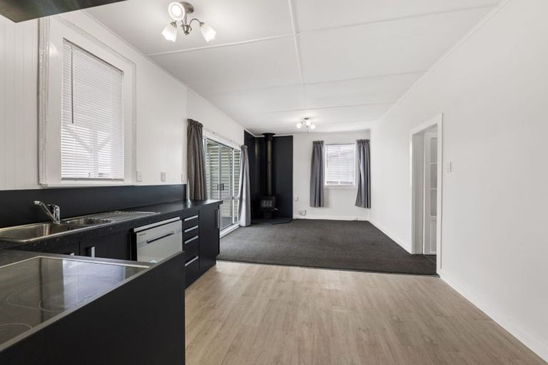 Photo of property in 429 Waihi Road, Normanby, Hawera, 4614