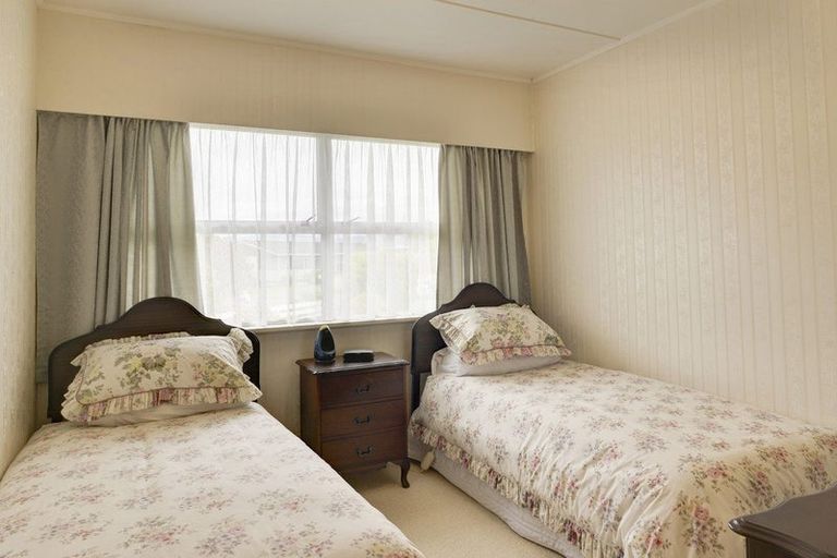 Photo of property in 11 Fairbrother Street, Carterton, 5713