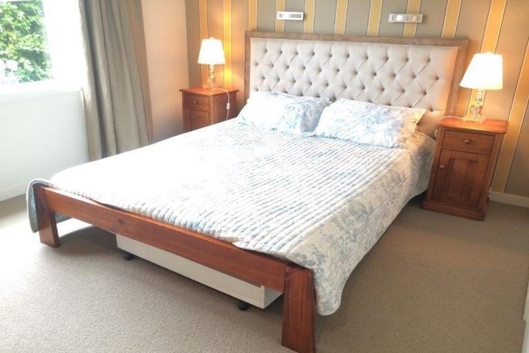 Photo of property in 12 Old Station Avenue, Wanaka, 9305