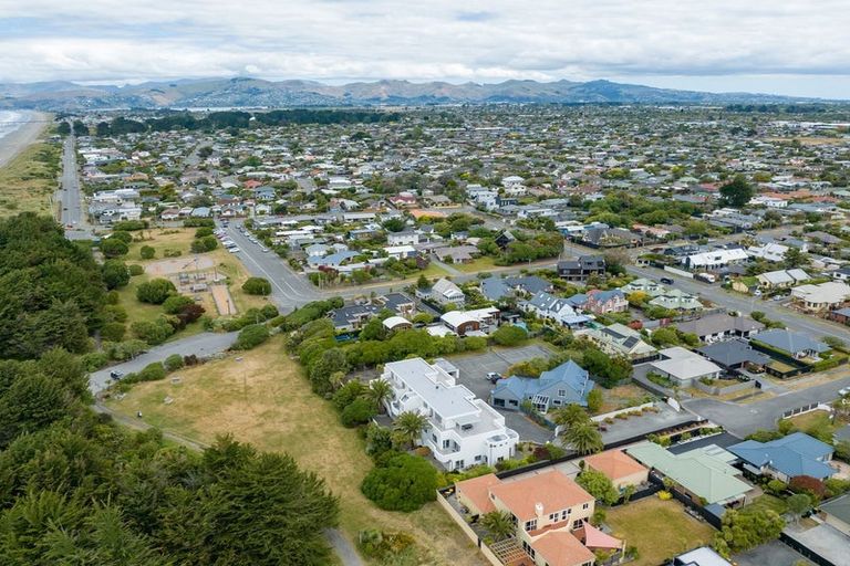 Photo of property in 2/8 Ballance Street, Waimairi Beach, Christchurch, 8083