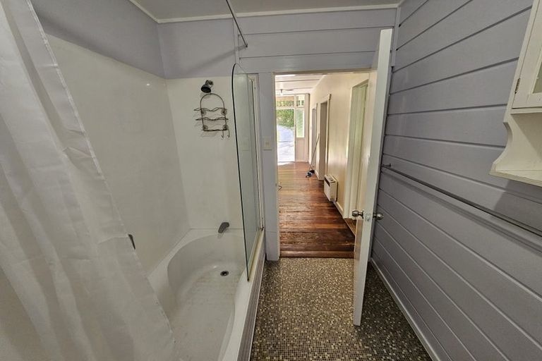 Photo of property in 32 Devon Street, Aro Valley, Wellington, 6021