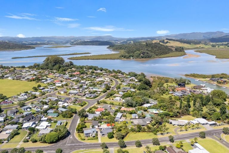 Photo of property in 64a Robinson Road, Whitianga, 3510