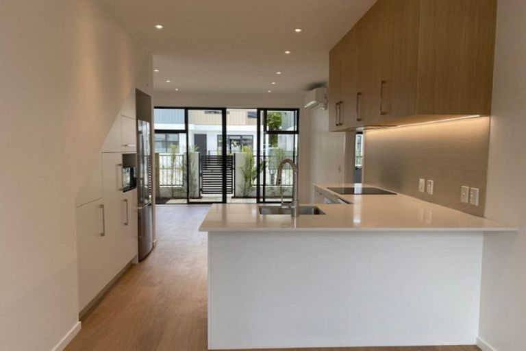 Photo of property in 2/445 Hibiscus Coast Highway, Orewa, 0931