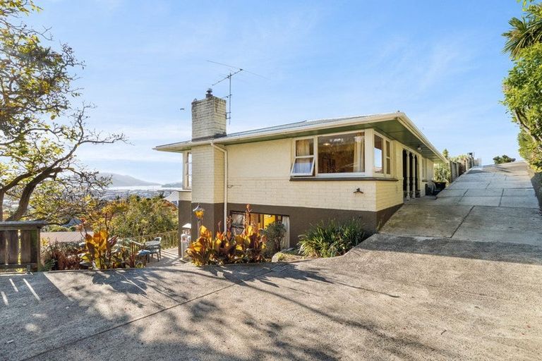 Photo of property in 42 Middleton Road, Kew, Dunedin, 9012