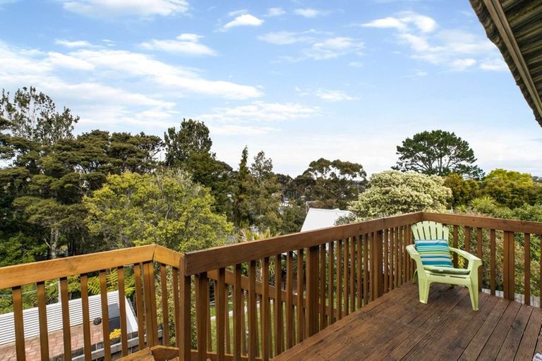 Photo of property in 3/20 Glen Vista Place, Bayview, Auckland, 0629